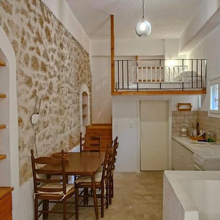 Στούντιο Σε Πέτρινο Σπίτι, Κοντά Σε Παραλία Apartment Kyparissia Luaran gambar